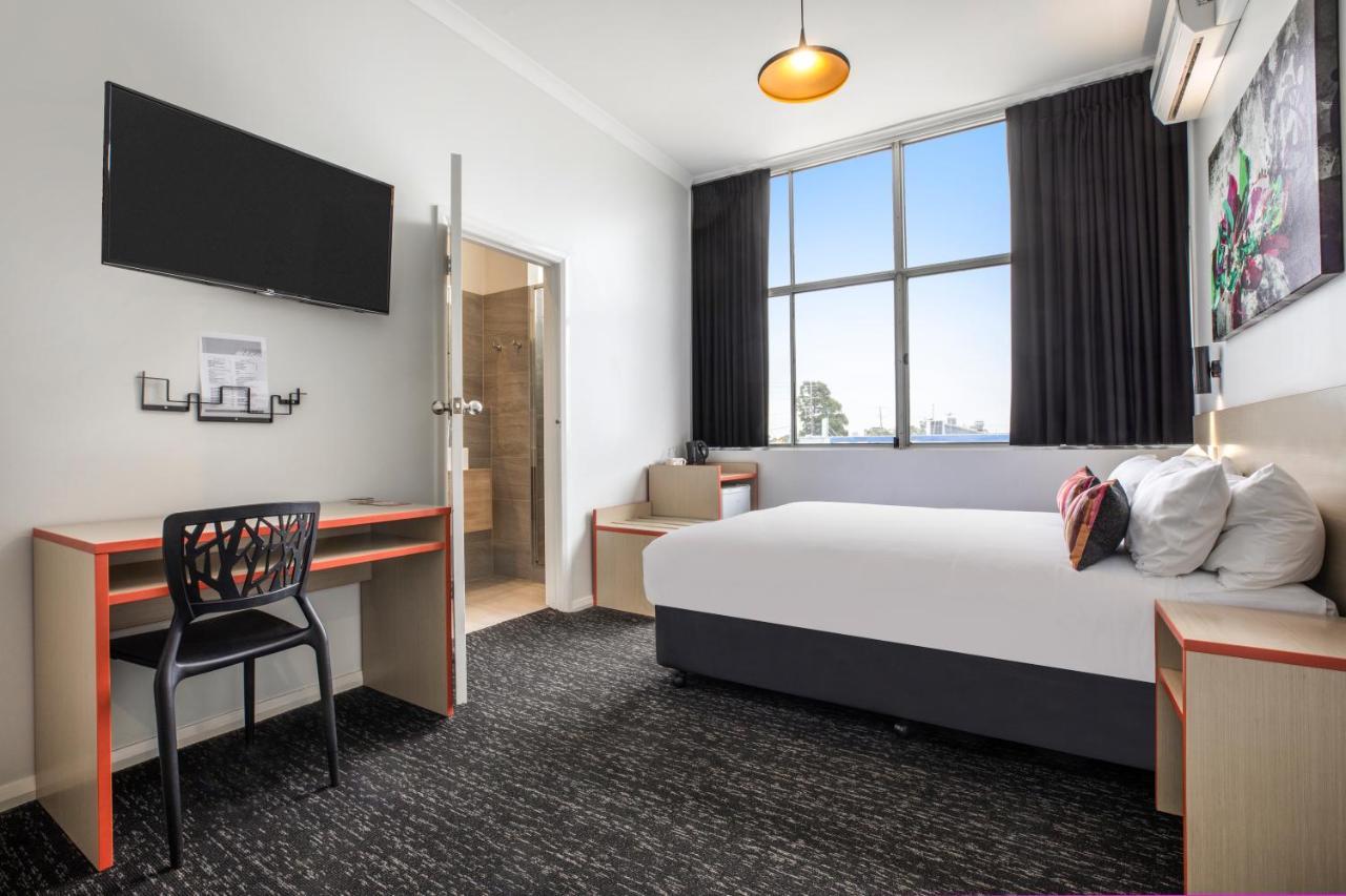Nightcap At Ashley Hotel Braybrook Экстерьер фото